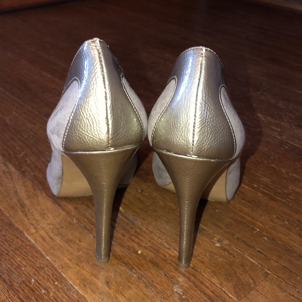 Heels - Picture 2 of 4